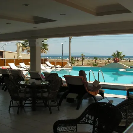 Amphora ホテル 3*