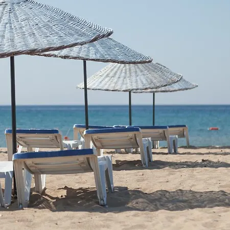 Amphora Hotel 3*