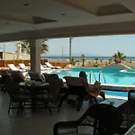 Amphora Hotel 3*
