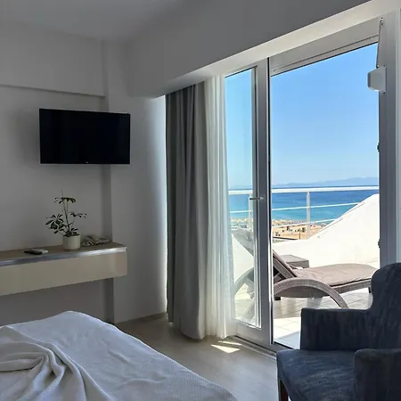 Amphora Hotel 3*