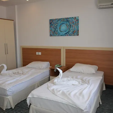 Hotel Amphora 3*