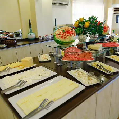 Отель Amphora 3*