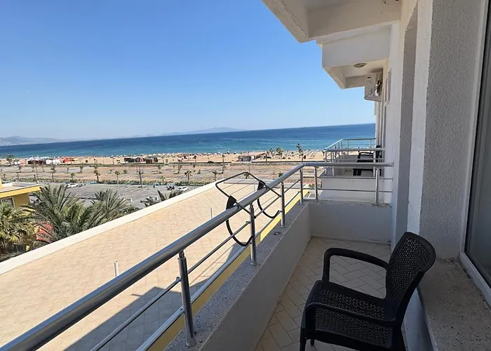 Amphora Отель Айвалык